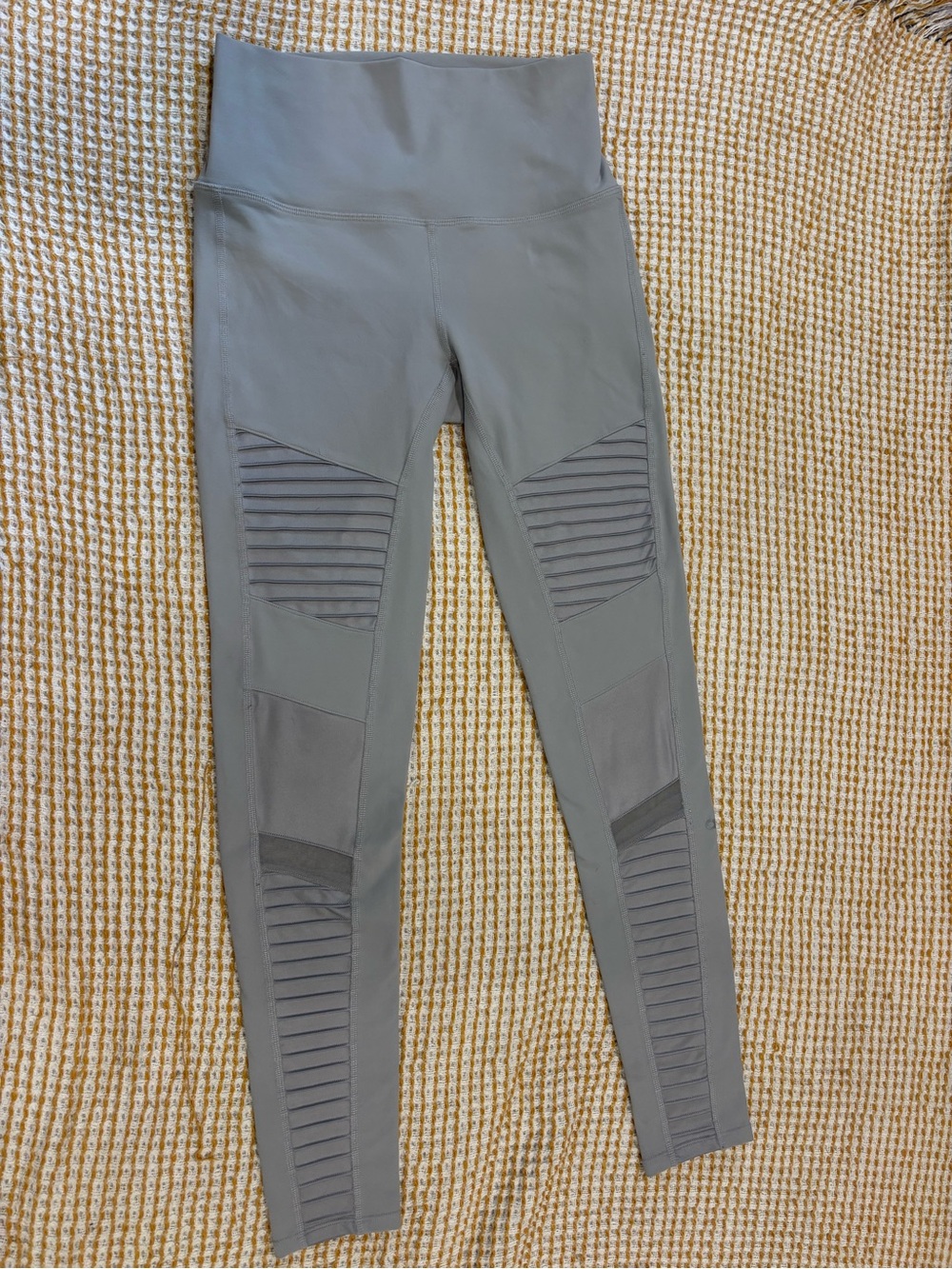 Alo Yoga High-Waist Gray Moto Leggings sz M
